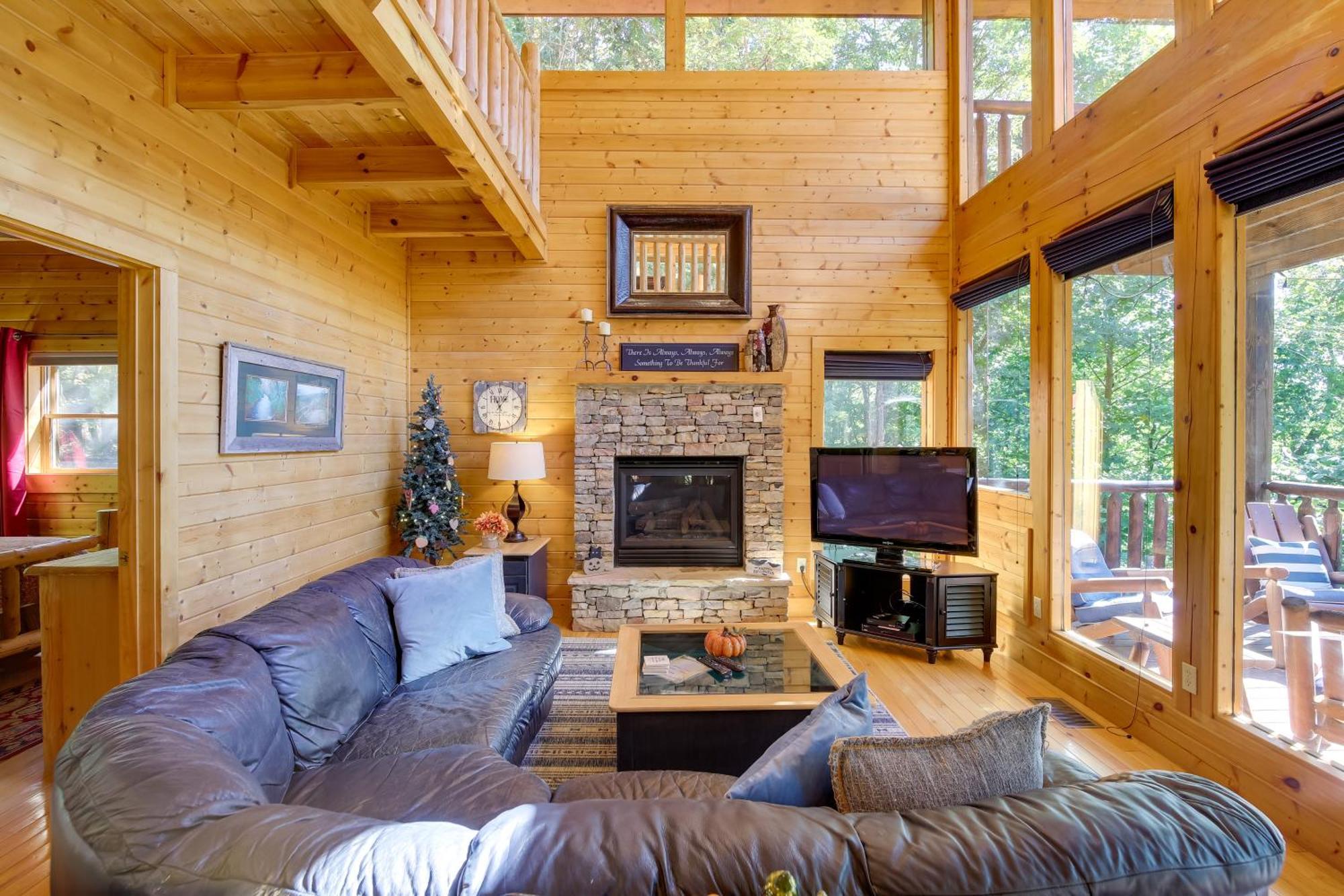 Secluded And Wooded Wears Valley Cabin With Fire Pit! Sevierville Exterior photo