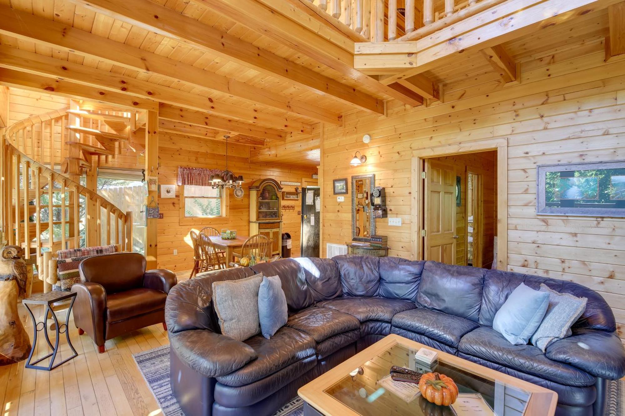 Secluded And Wooded Wears Valley Cabin With Fire Pit! Sevierville Exterior photo