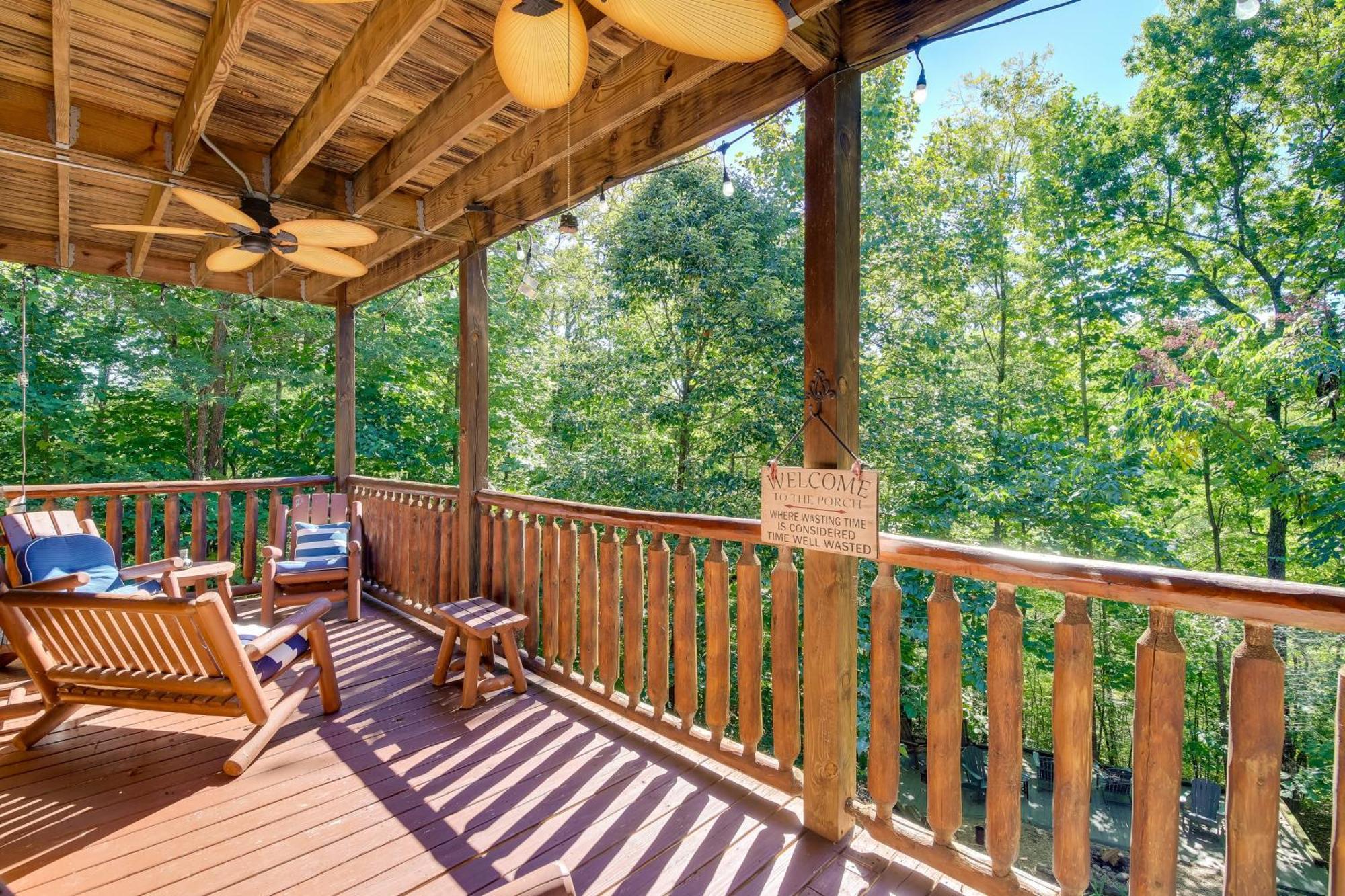 Secluded And Wooded Wears Valley Cabin With Fire Pit! Sevierville Exterior photo